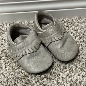 Chic Gray Leather Kids Moccasins